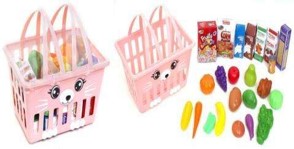 KITTY BASKET WITH 16 PCS OF PLAYFOOD & 7 PCS FOOD BOXES